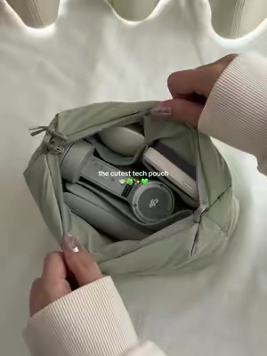 you can use it for your tech or anything you want 🤩 it’s so puffy and cute #accessories #techbag #organizer #pouch #travelbag 