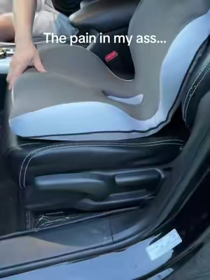 Relieves tension in the lower back muscles and avoids direct pressure on the cоссух. Ideal for sitting for many hours without discomfort.#seatcushion #cojin #sillacomoda #carseatcushions #lowbackpain #sittingpain #legpain