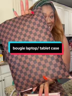 when you want your laptop to look expensive without paying luxury prices. 💻🤎 #laptopsleeve #workbag #officeessentials #bougieonbudget #corporatebaddies @DAILY RITMO 
