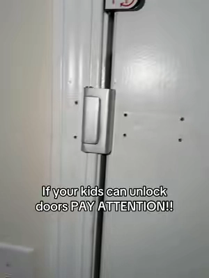 #Doorlock #Viral #Homesecurity 