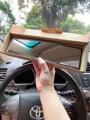 ¡Este espejo retrovisor con eliminación de punto ciego es imprescindible para cualquier coche! Conduce con mayor seguridad ampliando tu campo de visión. No se necesitan herramientas; simplemente instálalo directamente sobre tu espejo retrovisor actual. #dealsforyoudays #tiktokmademebuyit #blindspotmirror #caraccessories #rearviewmirror