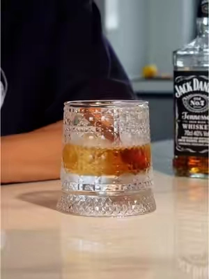 This one wasn’t part of the plan, but it turned out to be my favorite.🧊🥃🎵#Whiskey #WhiskeyGlass #Tipsy #cup #dealsforyoudays #giftsforhim #tiktokmademebuyit #drink 
