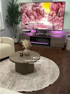 she’s gorgggg and machine washable 🦢🕯️@arttuft.rugs #roundrug #rug #livingroomdecor #livingroominspo #homedecor 