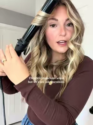 Bioionic back at it. Bouncy curls and shiny hair? Yes. #bioionic #curlingiron 