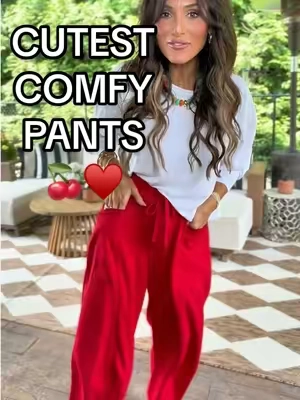 The viral barrel sweatpants are back in a brand new color ♥️🍒!! @SCUSTY 
