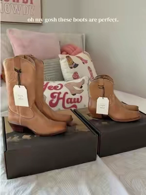 I wore them all weekend in Nashville and they were super comfortable right out of the box! 🤠 #boots #cowgirlboots #bootbarn #country 