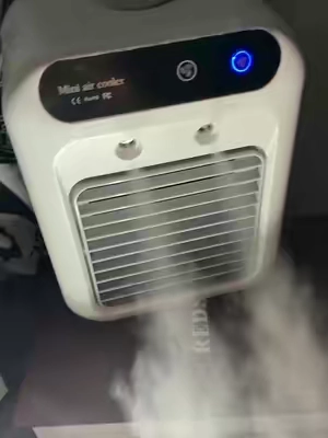 Gracias a este mini aire acondicionado ya no paso más calor en verano#minicoolers #miniaircooler #coolingfan #minicoolingfan #summervibes