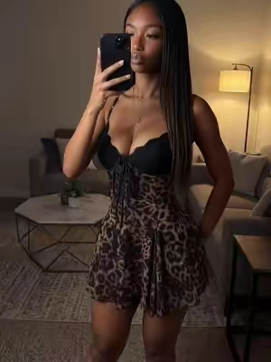 #floerns #leopardprint #minidress #OOTD #flowydress 💗