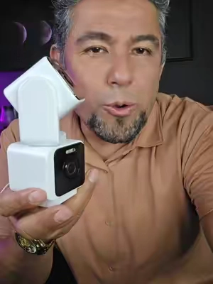 🎥 Cobertura más amplia para tu hogar La Wyze Duo Cam Pan incorpora dos cámaras 2K con movimiento Pan, Tilt y Zoom para ayudarte a vigilar más áreas con un solo dispositivo, tanto en interiores como en exteriores. #Wyze #SecurityCamera #HomeSecurity #SmartHome #OutdoorCamera