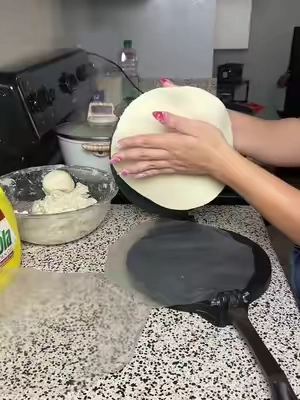 Prensa para hacer tortillas #prensadetortillas #tortillascalientitas #kitchen #tiktokshopsummersale 