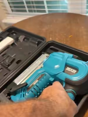 #seesii #cordlessnailgun #nailgun #powertools #tools 