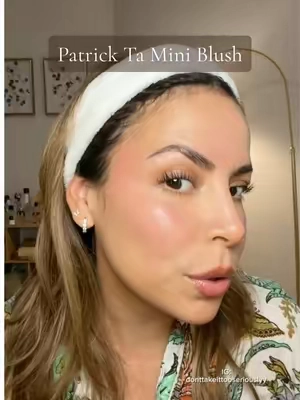 Encuentrenme usando los blushes de @Patrick Ta Beauty toda la eternidad! No hay blush mas hermoso que los de el!!! Me encantan y estos minis wow 😍 #blushhack #patricktablush #makeupreview #softmakeup #blushtutorial 