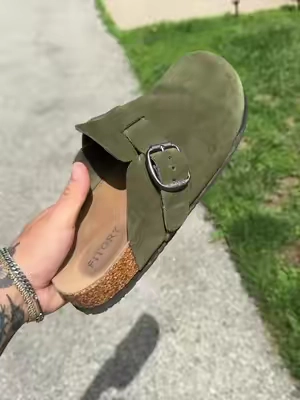 cork footbed too don’t sleep on these #fitory #sliponshoes 
