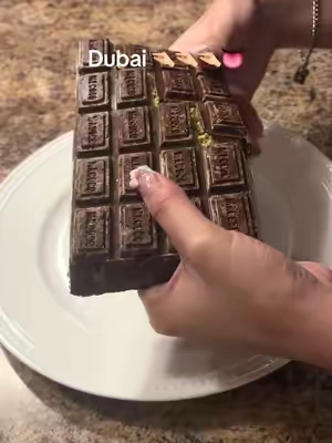 #fyp #viral #usecr444 #dubai #dubaichocolatebar 