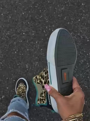 cute for the girls, quality made for the outdoors 🐆✨️🖤 #tiktokshopcreatorpicks #deckboots #rainboots #womensoutdoorgear #bassdash 