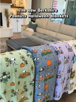 Love all the new fun patterns on the new Peanuts Berkshire Halloween blanket! #halloween #falldealsforyou #peanuts #blanket #snoopy @QVC, Inc 