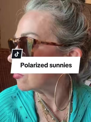 Stunning polarized sunglasses at an affordable price #polarizedsunglasses #sunglasses #sunnies #tiktokshopcreatorpicks #over50style 