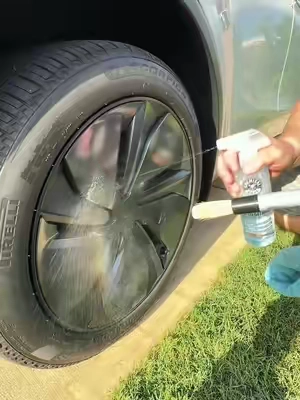 Si te gusta mantener tu carro limpio, este producto no puede faltar. 🚗✨ Chemical Guys Nonsense limpia el interior del vehículo sin dejar residuos pegajosos. Es ideal para tablero, puertas, consola, plásticos, vinilo, alfombras, tapicería y muchas otras superficies. Una excelente opción para quienes quieren que su carro se vea limpio y bien cuidado. #carcleaning #cardetailing #limpiezadecarros #tiktokshopcreatorpicks #tiktokshopsummersale . . . . . . . . . . . .  Chemical Guys All-Purpose Car Cleaning Kit - 32 oz Liquid Bottle, Colorless Odorless Dilutable Upholstery Cleaner & Degreaser, Streak-Free Residue-Free Stain Remover for Automotive Interior-Exterior Fabric, Leather, Plastic, Vinyl, Rubber Detailing limpiador multiusos para carro, limpieza interior del vehículo, limpiar tablero del carro, limpiar asientos, detailing automotriz, productos para detailing, car interior cleaner, dashboard cleaner, interior car detailing, upholstery cleaner, auto detailing supplies, interior cleaner