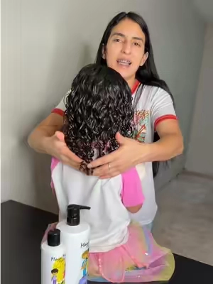 Set de shampoo y acondicionador para caballos con rizos @MAYAMARIKIDS #mayamarikids #shampo #shampooandconditioner #WeeklyDeals #tiktokshopsummersale 