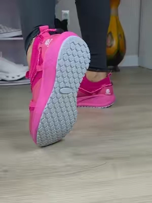 #womenshoes  #workshoes  #safetyshoes  #nonslipshoes  #tiktokshopcreatorpicks 