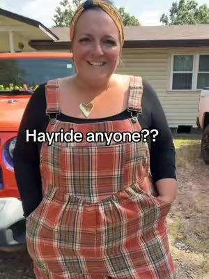Oh my gosh these are so cute!  #bloomchic #overalls #flannel #flannelseason #plussize 