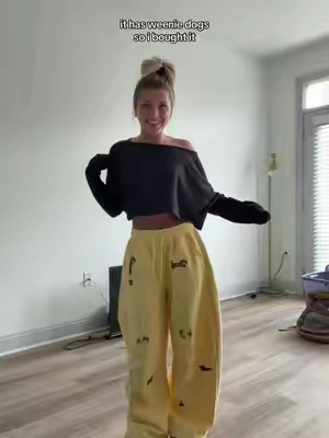the baggiest sweats omg
