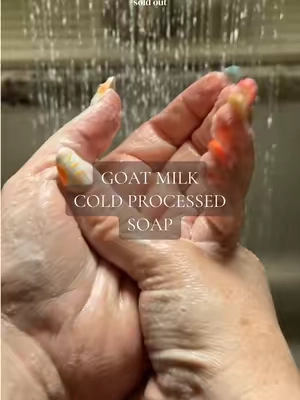 Handmade, plant-based/non-toxic ingredients, and smells heavenly 😮‍💨🤌🏼 @Mississippi Candle Company #mississippicandlecompany #CleanTok #bathsoap #goatmilksoap #coldprocesssoaps 
