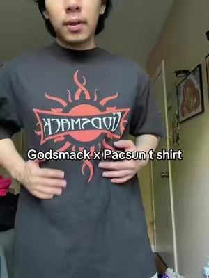 5’7 145 wearing size medium!