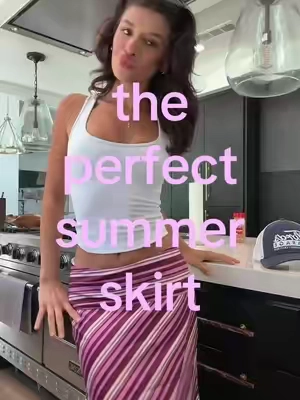 wearing a small🩷💜💗
