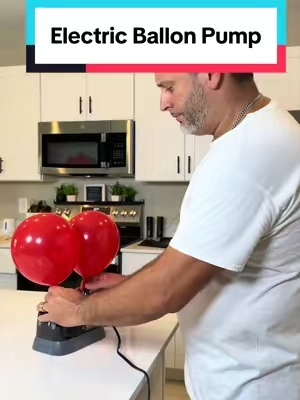 Here’s a hack for ya! Perfect for blowing up balloons in seconds. #electricballoonpump #balloons #ballonpump #balloondecor #birthdayballoons 