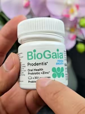 BioGaia Prodentis, Probióticos orales, Promueve encías y dientes sanos, defiende contra el mal aliento y los problemas dentales, mejora la salud bucal, con sabor a menta, 30 pastillas de probióticos dentales. #saludbucal #biogaiaprodentis #malaliento #tiktokshopcreatorpicks #tiktokshopblackfriday 