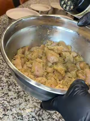 Meal prep just got a whole lot easier! 🍗🥣 These 6 stainless steel mixing bowls are perfect for seasoning meat, storing leftovers, prepping rice, and so much more. I love that they come with lids to keep everything fresh, and the grater attachments let you shred cheese or veggies right into the bowl—less mess and fewer dishes! For everything you get, this set is an amazing value.  #MealPrep #KitchenEssentials #HomeCooking #KitchenOrganization #CookingMadeEasy