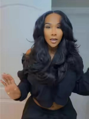 Y'all know I love this synthetic Detroit wig. #syntheticwig #detroitwig #syntheticwiginstall 