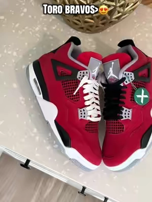 Jordan 4 toro bravos😍😍 #jordan4 #torobravo #redjordans #sneakerhead #hypebeastshoes 