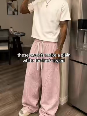 pants carried the fit #sweatpants #baggypants #widelegpants #streetwear #fitcheck 