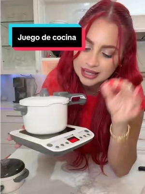 Este set viene con ollas, sartén, tetera, utensilios, cuchillos de juguete y diferentes alimentos para cortar y preparar. También incluye una canasta para guardar las piezas y una estufa interactiva para hacer el juego mucho más divertido. Ideal para desarrollar la imaginación, la coordinación y el juego creativo. #playpretend#kitchentoys#kidskitchenset#tiktokshopcreatorpicks#educationaltoy  