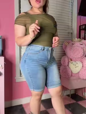 #SummerFinds #Tiktokshopsummersale #shorts #denimshorts #highwaistedshorts 