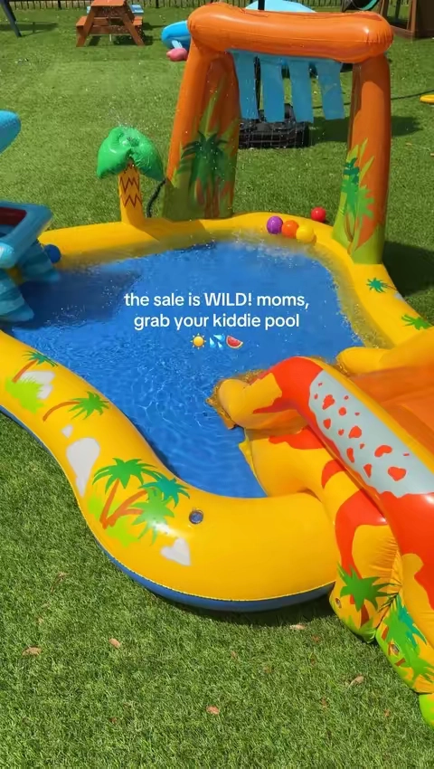 Cannot believe they put it on such a good sale #kiddiepool #toddlerpool #Summer #summeractivitiesforkids #tiktokshopcreatorpicks 