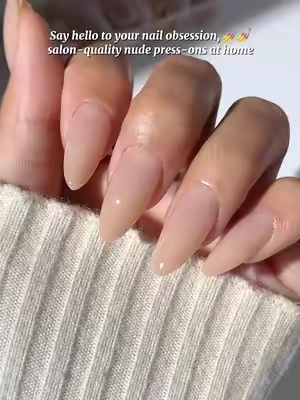 My secret to looking put-together when I only have 10 mins ⏱️✨#diynailsathome #easynails #pressonnails #nudenails #fypages 