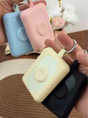 Cute on my bag. Powerful for my trip. ✨#powerbank #summerwins #dealsforyoudays #WeeklyDeals #WirelessCharging 