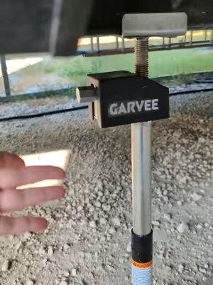 Garvee Stabilizer Jack's help to stabilize your travel trailer or RV. #garvee #traveltrailer #rvliving 