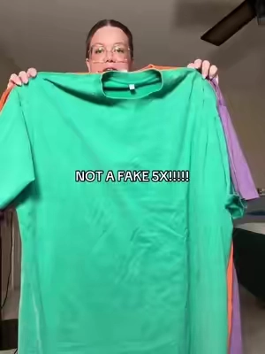 These t-shirts are unisex and come up to size 5X are plus size friendly! They are acid wash and even come in a 5 pack!! #plussize #PlusSizeClothing #tshirt 
