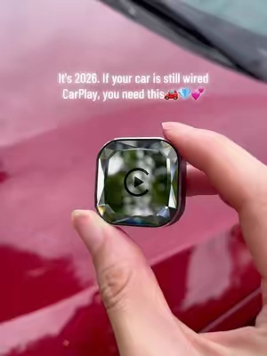 Allow wired CarPlay to change to wireless CarPlay 🙌#wirelesscarplay #wirelesscarplayadapter #tiktokshopcreatorpicks #tiktokshopsummerturnup #dealsforyoudays 