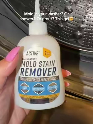 Worked SO well for me, make sure to leave it on for a few hours like the directions say! Then you just wipe it off!🤯  #cleaningtok #moldremoval #stainremover #cleaningproduct #CleanTok 
