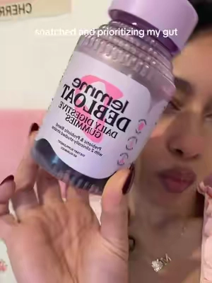 Kourtney ate with these