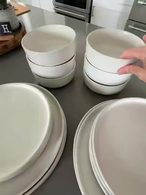 Elevate every meal with this ceramic dinnerware set. Durable, modern plates and bowls perfect for everyday dining or entertaining. Microwave and dishwasher safe, scratch-resistant, and a beautiful addition to any kitchen, apartment, or new home. #ceramicdishware #DinnerwareSet #KitchenEssentials #dishes 