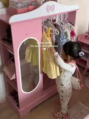 #girlmom #toddlergirl #girlythings #littlefashionista 