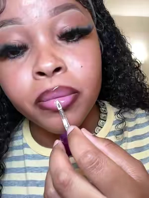 #tiktokshopfindsfyp #lipfixer #beauty #tiktokmademebuyit #laka 