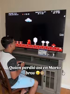 Después de 9 años volví a jugar Mario bros 🥹🎮 esta consola es perfecta para disfrutar en familia ❤️ con más de 40,000 juegos instalados y no necesitas internet, te dejo el enlace en el carrito naranja 🎮👇🏻#consolegaming #mariobros #mario #videogames #videojuegos 