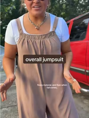 Cute overall jumpsuit that is glor flowy and comfortable. #overalls #jumpsuit #womensfashion 